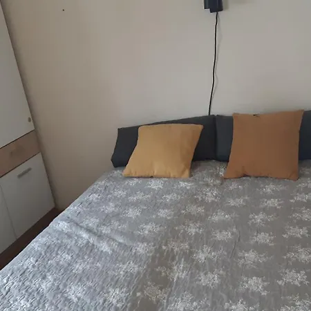 Apartment Etele *